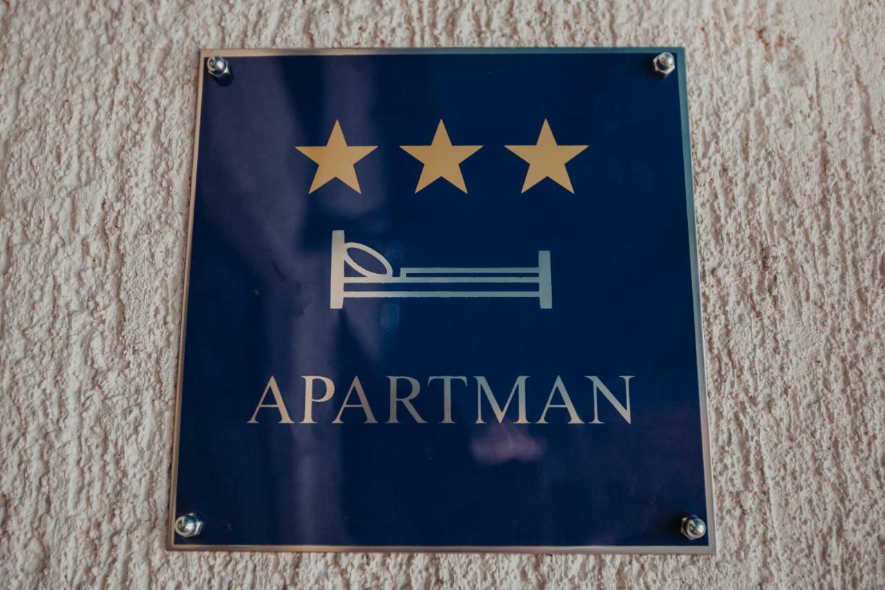 Apartman Vejama Josipdol Exteriör bild