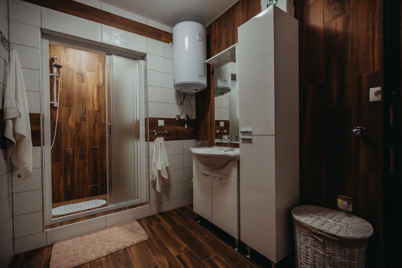 Apartman Vejama Josipdol Exteriör bild
