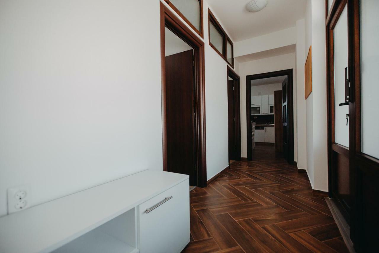 Apartman Vejama Josipdol Exteriör bild